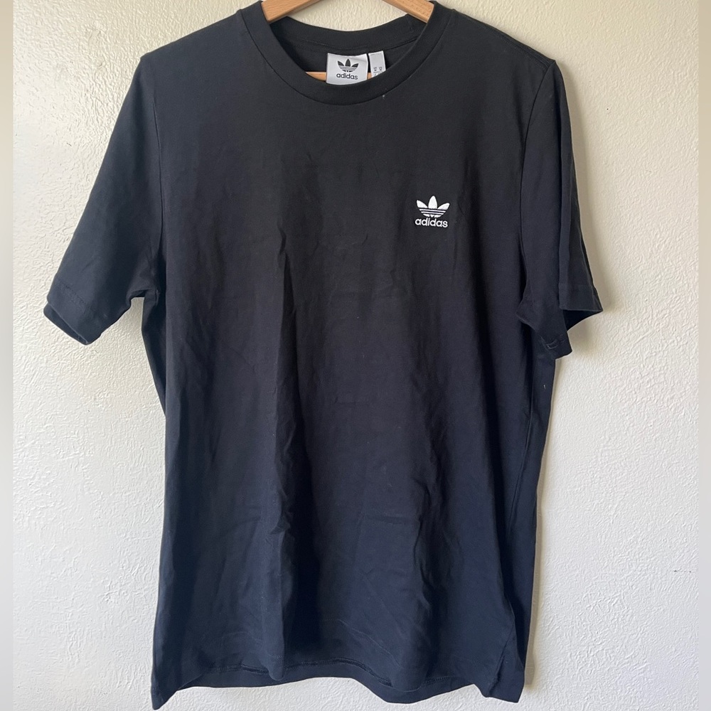 NWT adidas men’s essential t-shirt